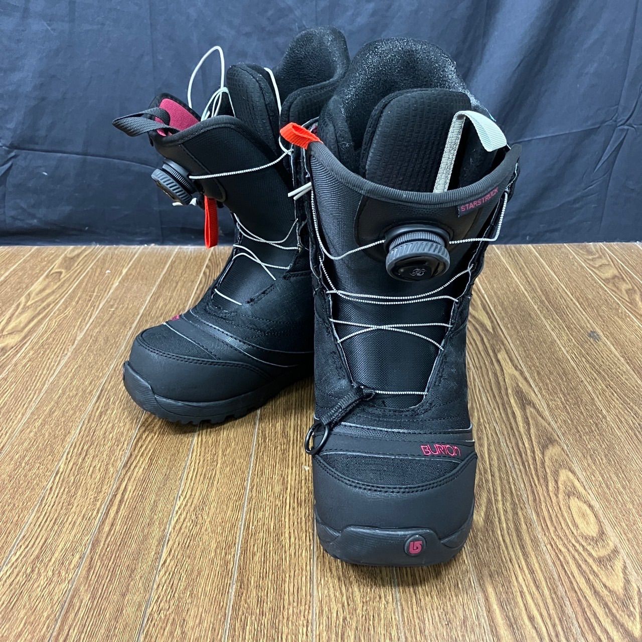 M げ交渉 BURTON バートン スノーブーツ BOA 23 5 cm ブラック ピンク スノボ用品 レディース