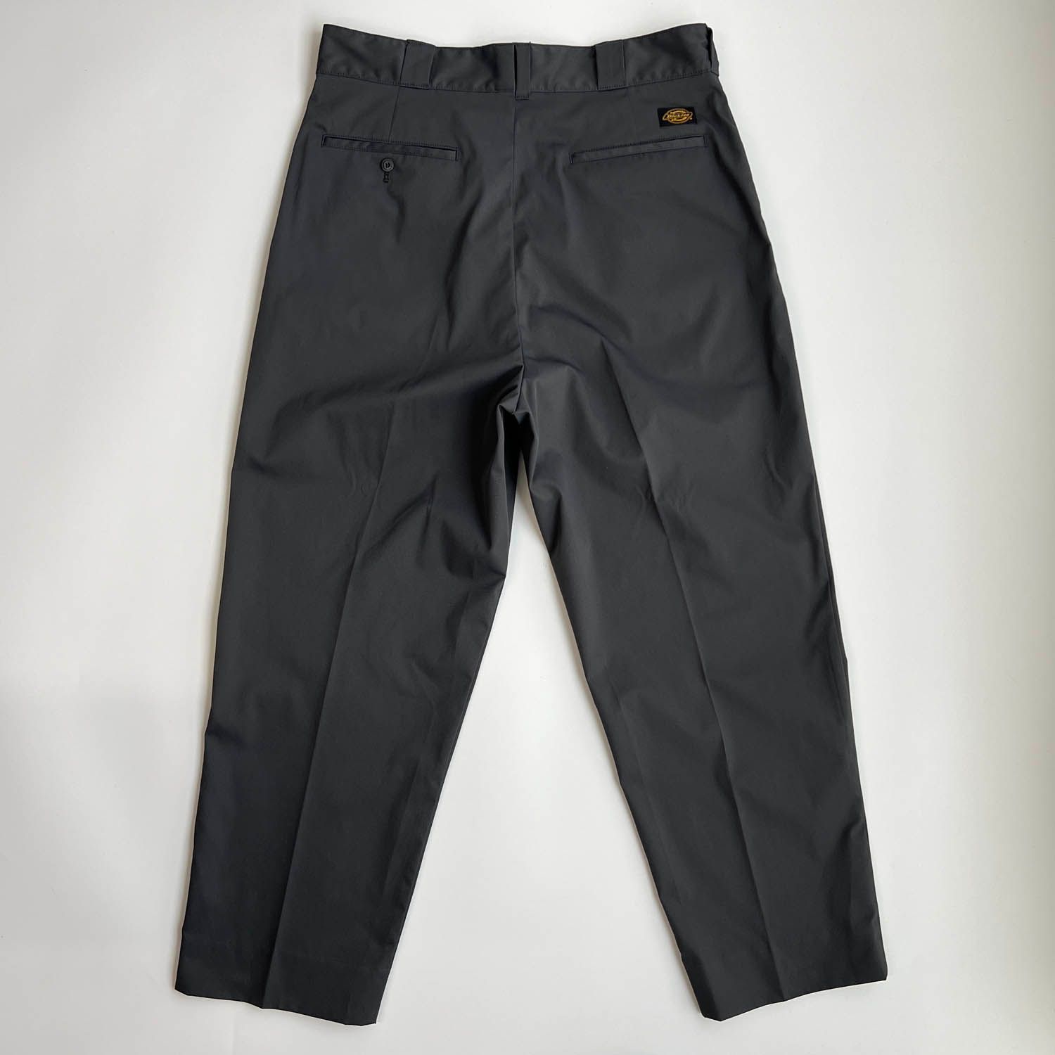 × トリップスター