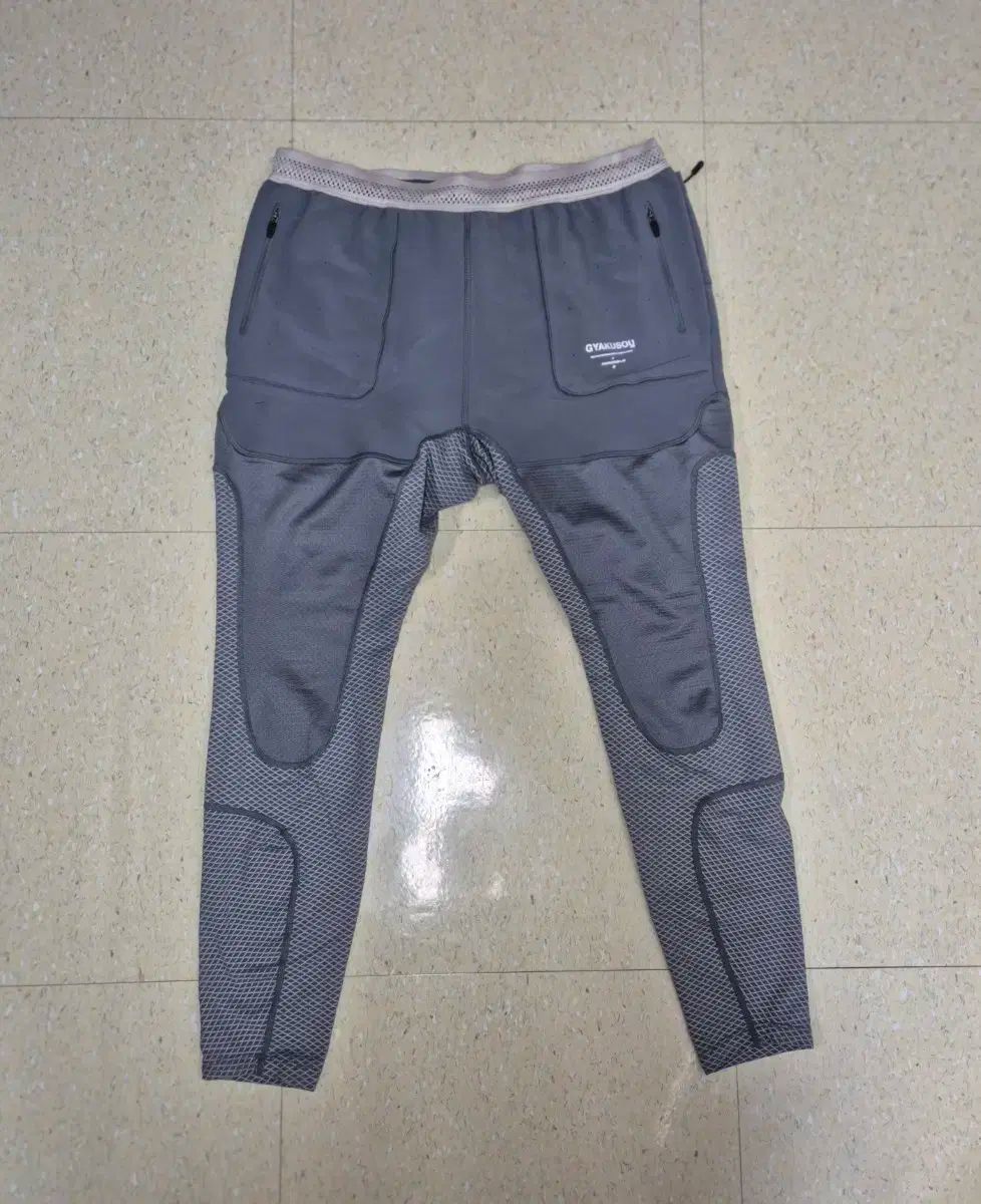 NIKE Gyakusou メンズ ランニング パンツ FW - メルカリ