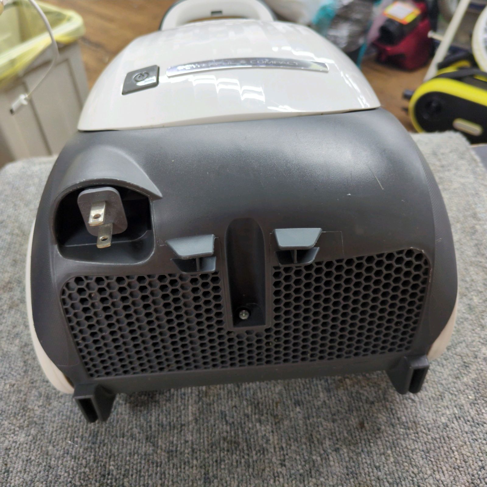 紙パック式掃除機