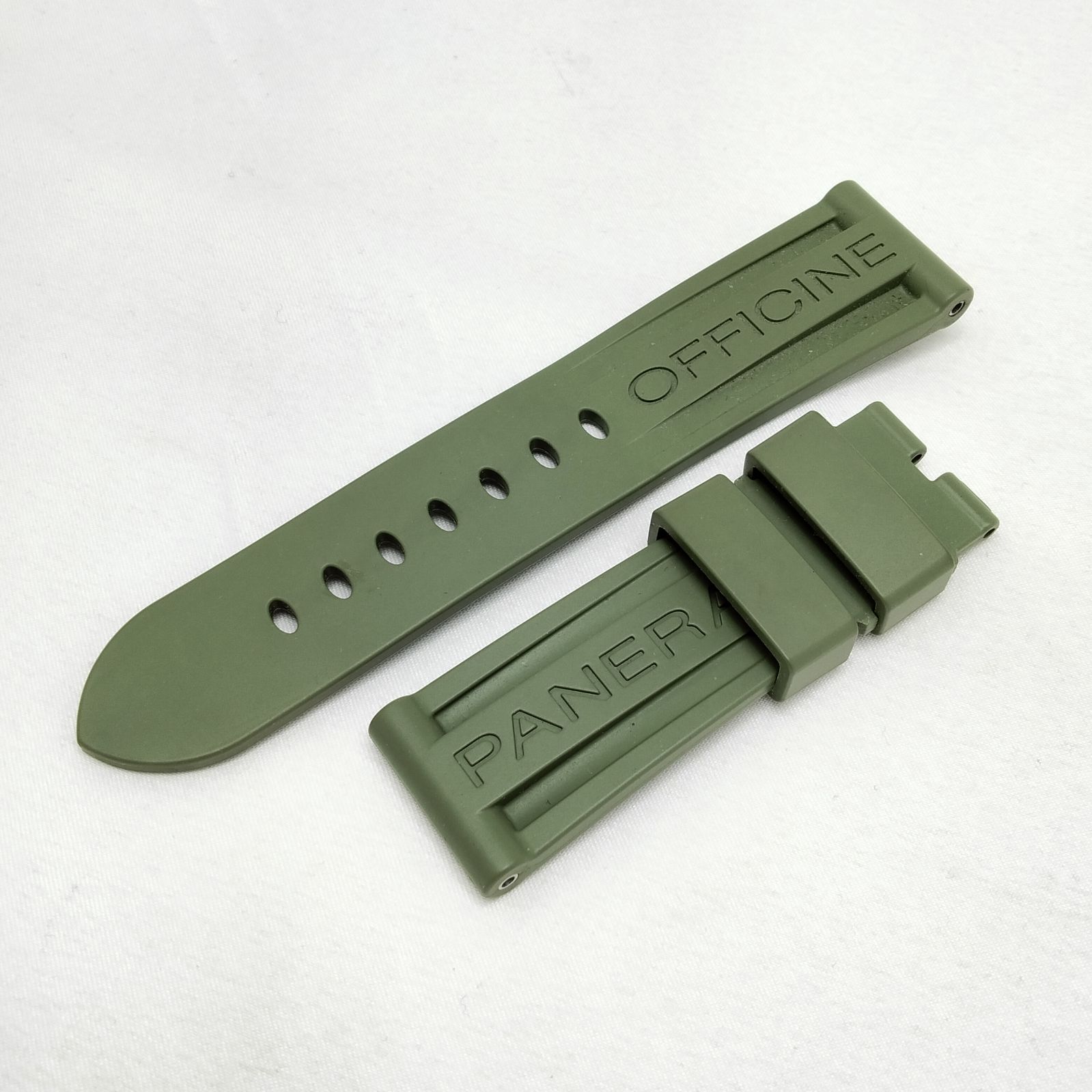 ️PANERAI ️パネライ サブマーシブル ゴールドテック オロカーボ PAM01070 時計ベルト ラバー カーキ