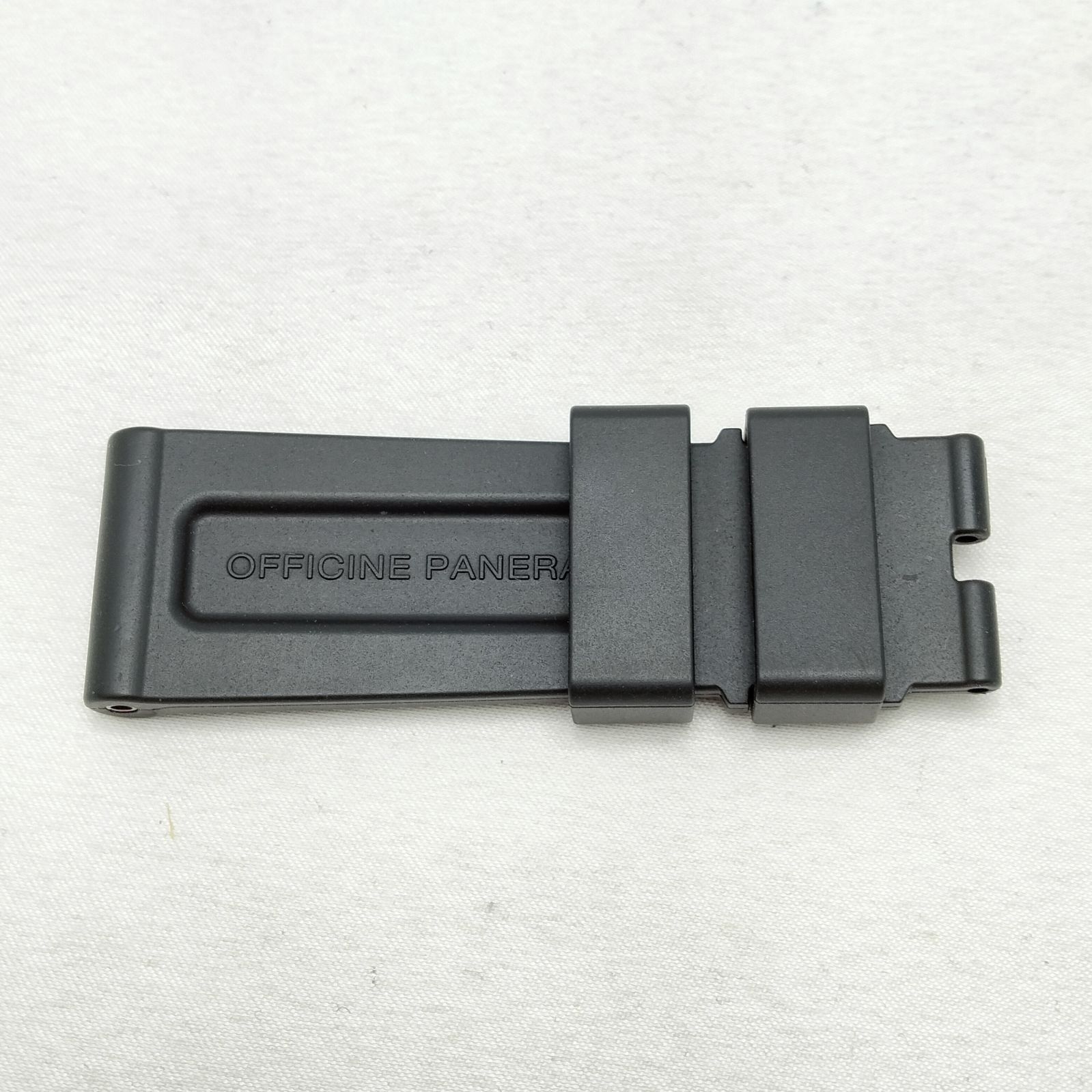 ️PANERAI ️パネライ サブマーシブル ゴールドテック オロカーボ PAM01070 時計ベルト替 黒 ラバー