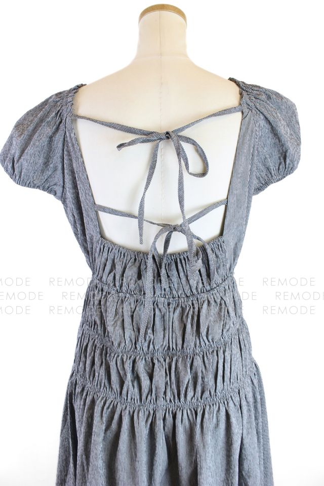 バックリボンシャーリングワンピース