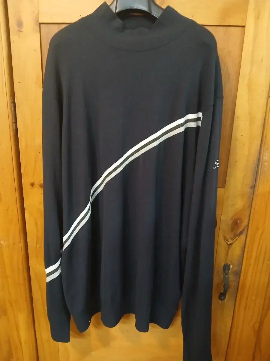 ゴルフウェア ブラック ハイネック 長袖 Tシャツ1110