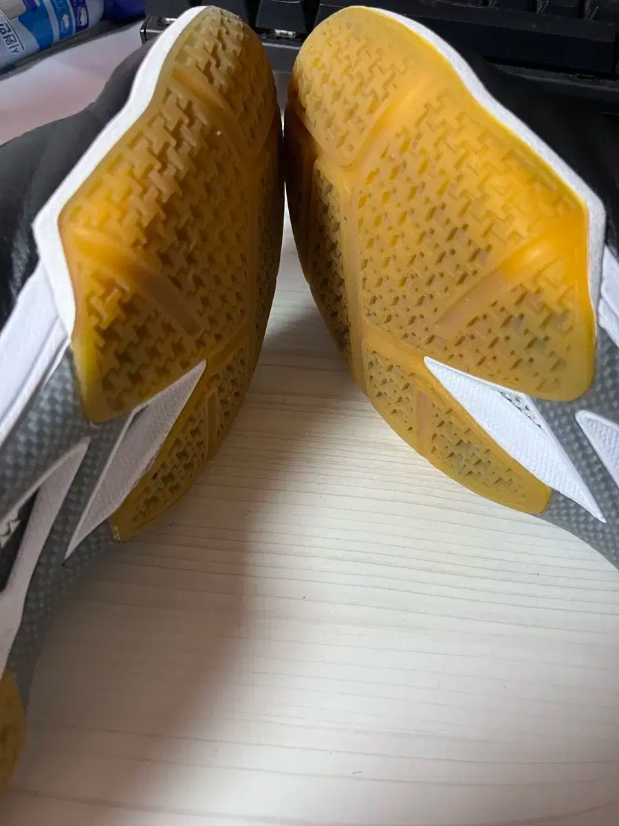  YONEX ヨネックス バドミントンシューズ 65 z 3 その他 バドミントン