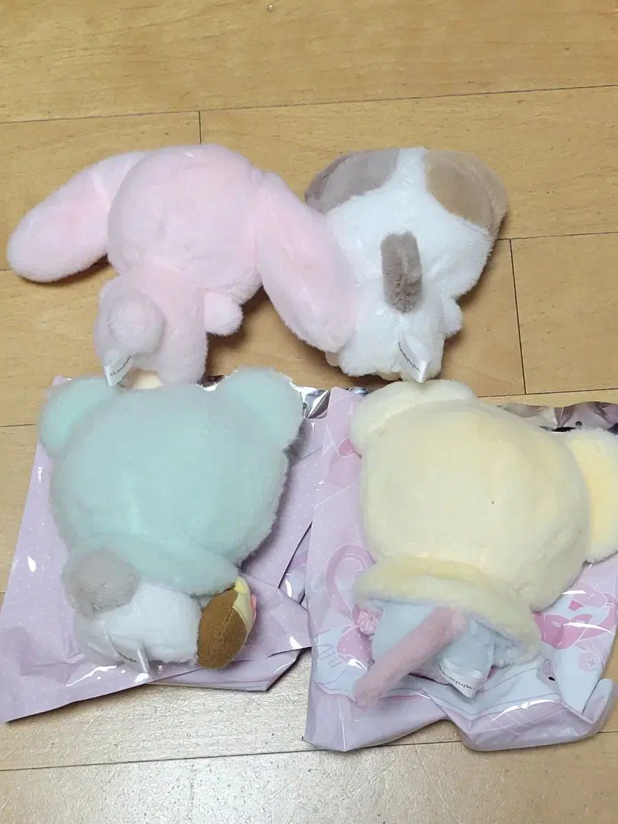 ハンドスププ Handspupu ユア YOOA ぬいぐるみ うさぎ ニニ ニャオニ MIU ミュウミュウ パンダパンパン CHUU チュ