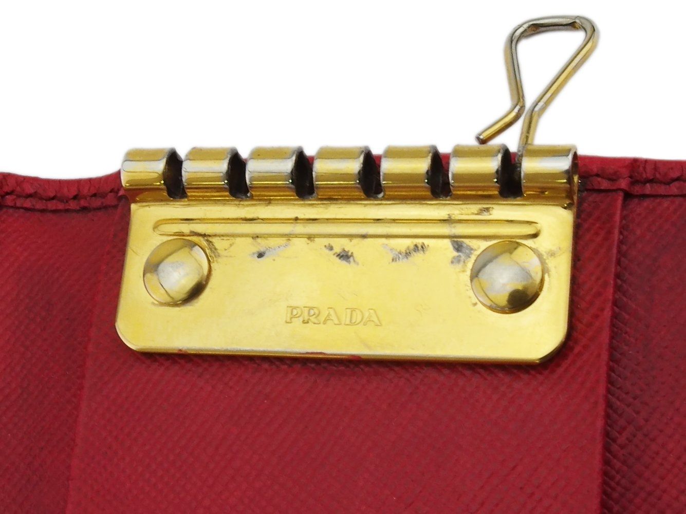  プラダ PRADA キーケース トライアングルロゴ レッド サフィアーノレザー×ゴールド金具 レディース キーケース 小物