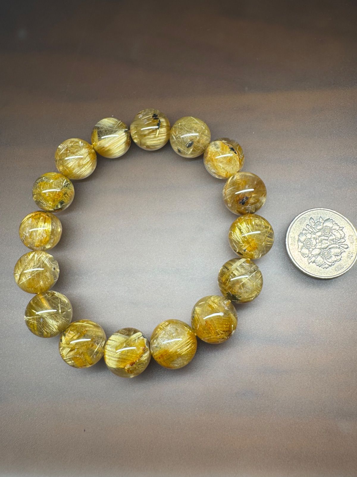 ヘマタイトイン 太陽放射タイチンルチル