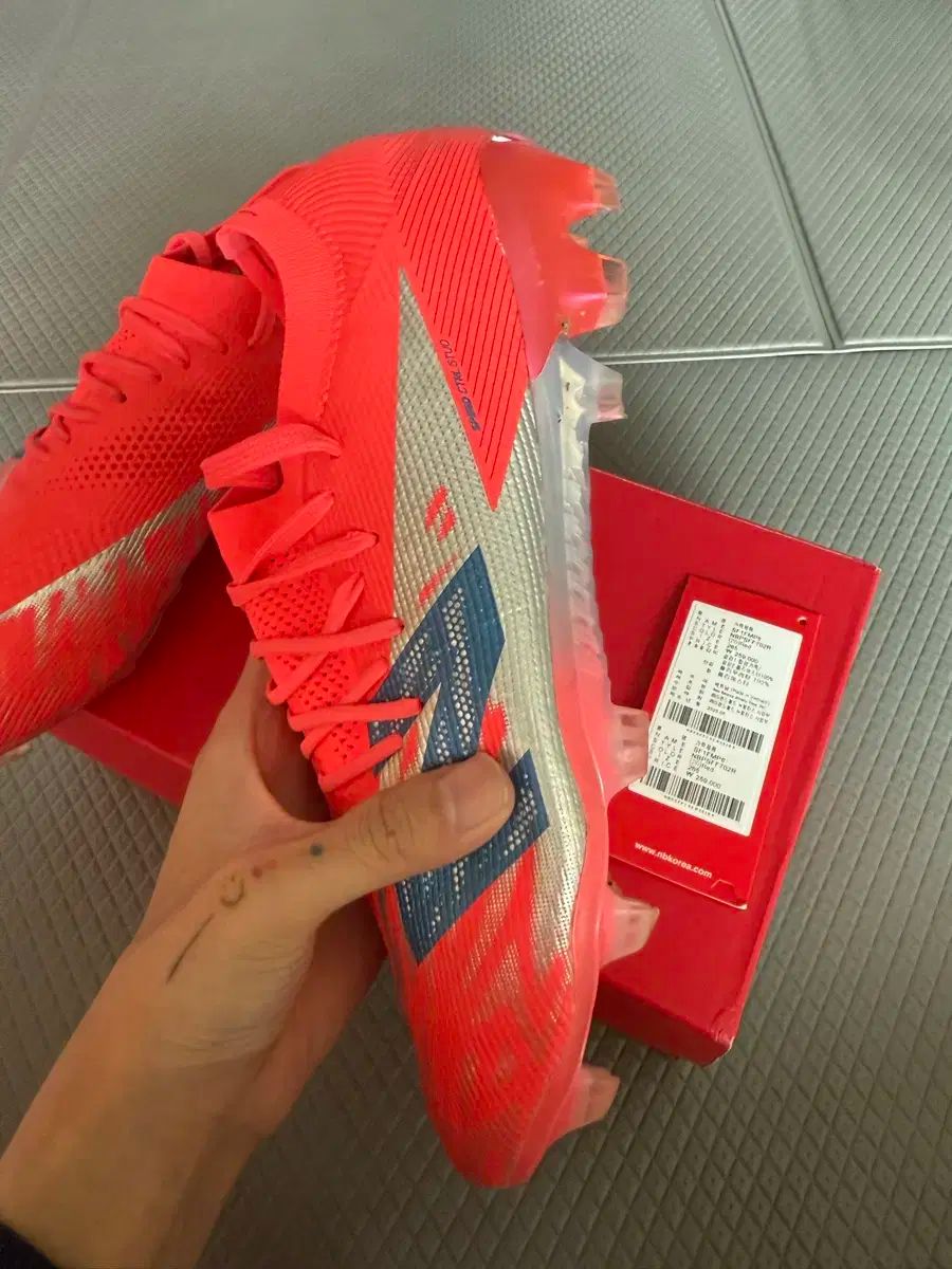 265 ニュー ンス フューロン v 8 ピンク