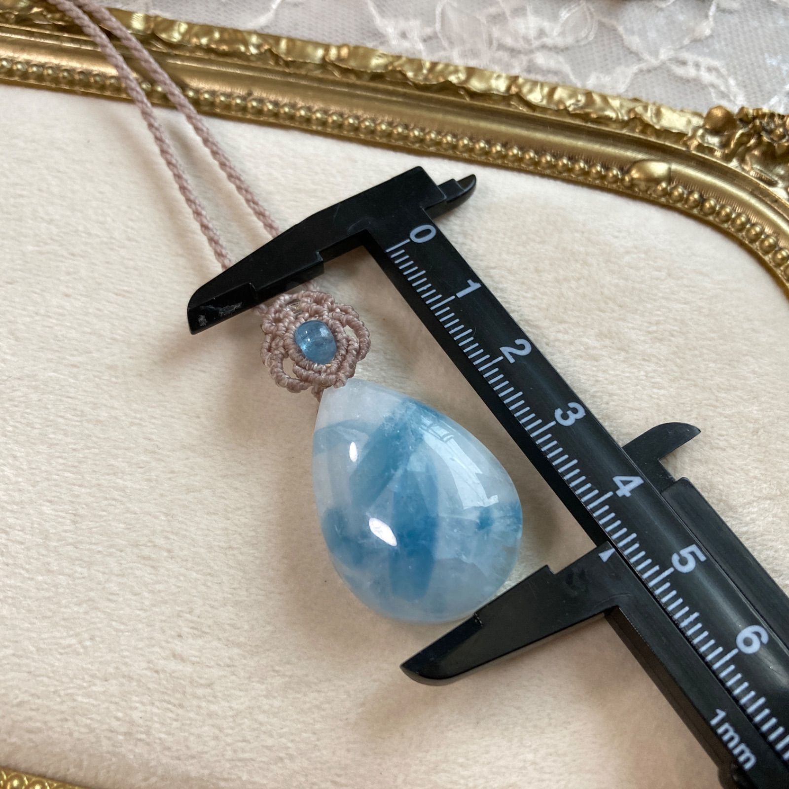 アクアマリンインクォーツ（シリカ母岩つきアクアマリン）アクアマリン