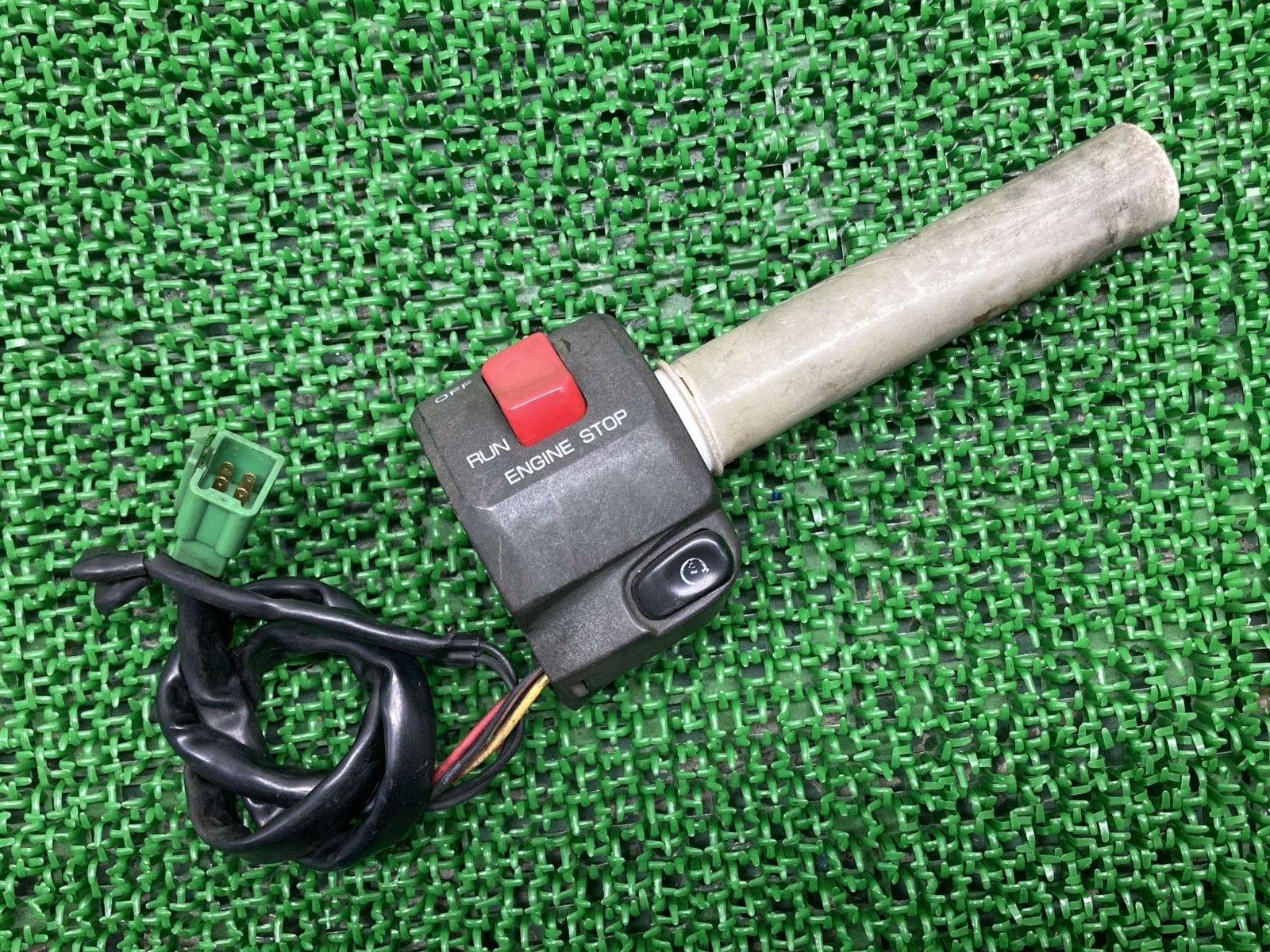 ゼファー400 ハンドルスイッチ 右 カワサキ ZR 400 C スロットルコーン スイッチボックス ペイント素材に Pi