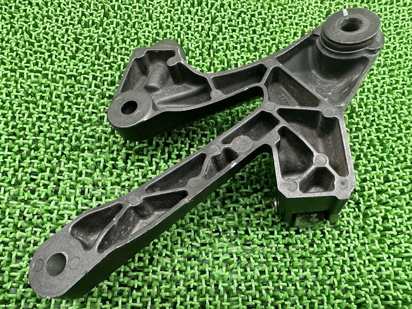 ZZ-R1400 タンデムステップ 右 0237 カワサキ 純正 中古 バイク 部品