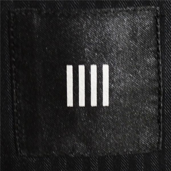 シングルスーツ