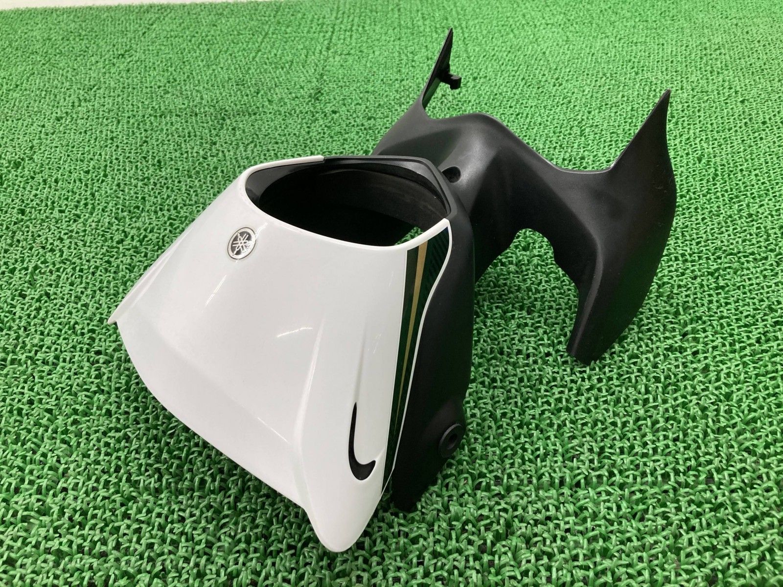 セロー250 ライトカウル 白/黒 ヤマハ 純正 中古 DG11J DG17J SEROW250