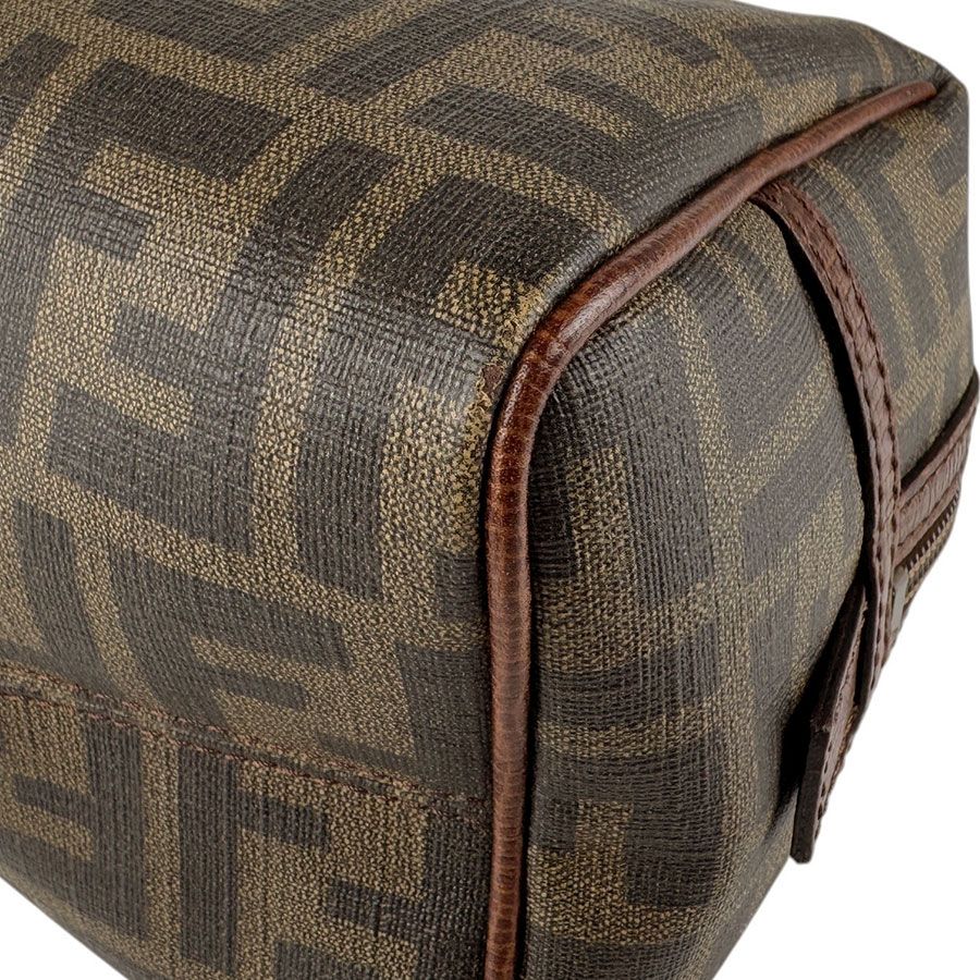 クラッチバッグ