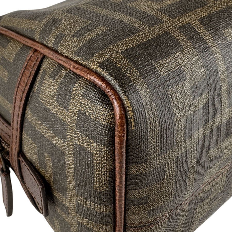 クラッチバッグ