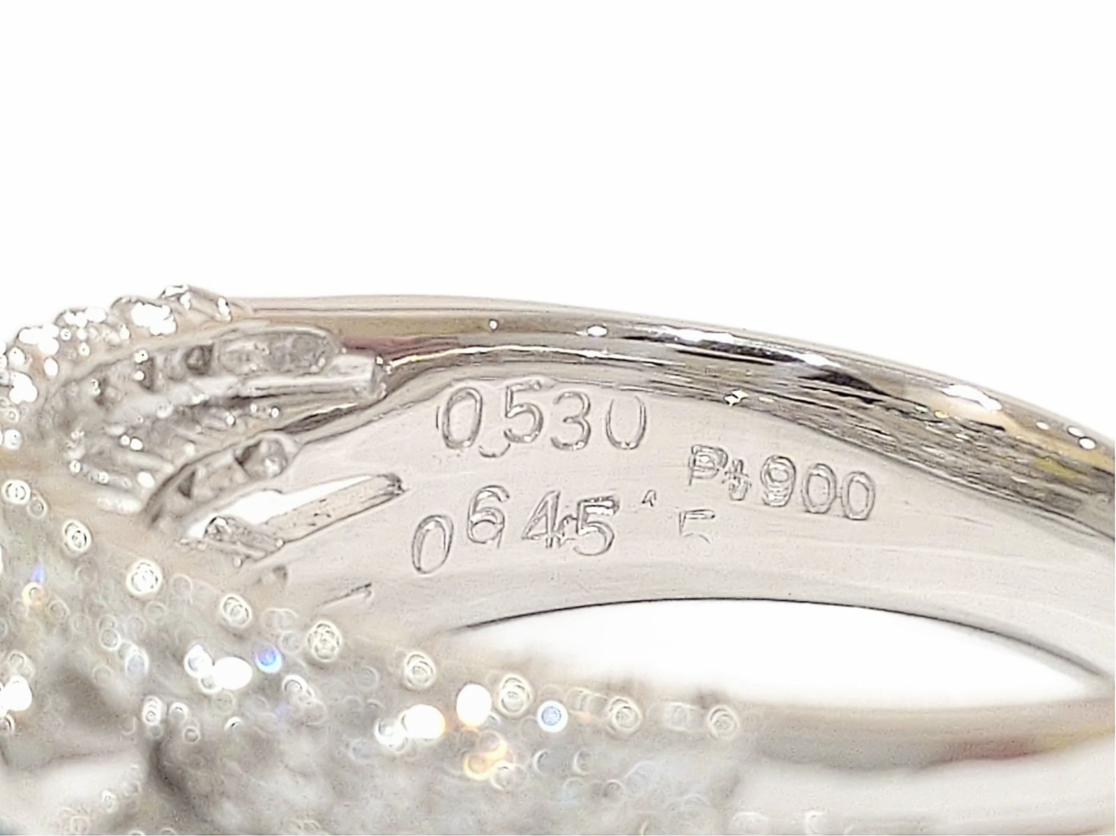 Pt 900 ハートブルダイヤモンド ダイヤモンド リング