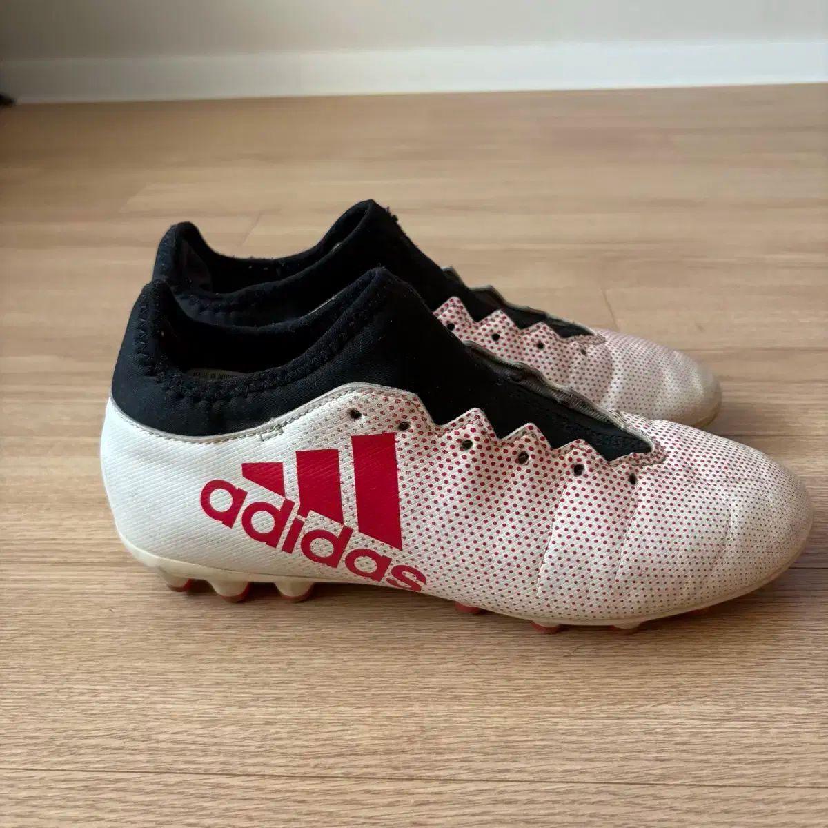 早い者勝ち】モレリアネオ3ジャパンSHINING COLOR 27.0センチ ピッチの