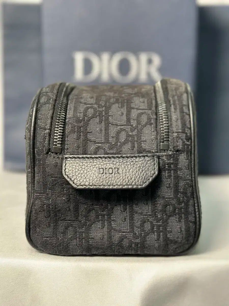 オブリーク トイレットリー