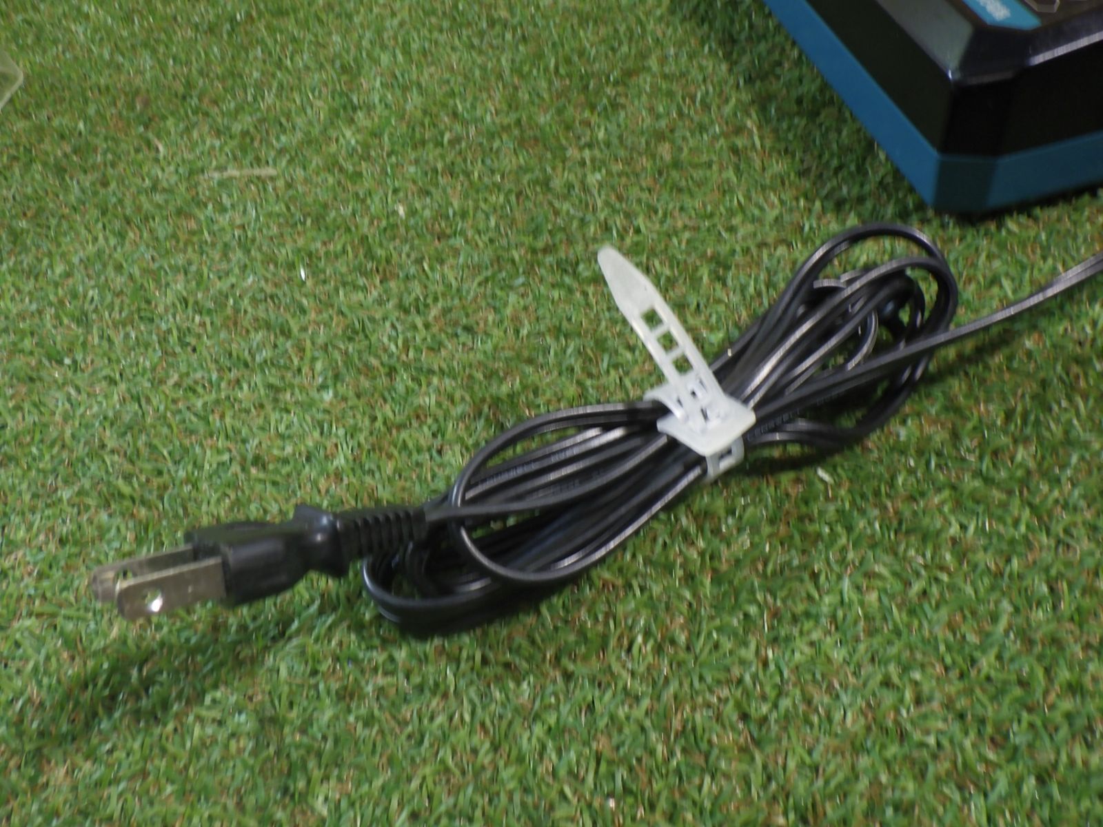  マキタ 充電器 DC 40 RA Vmax用 品 その他 電動工具 エア工具