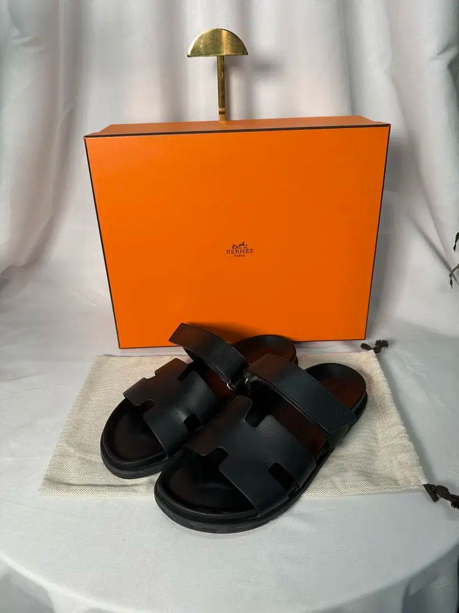42 5 エルメス シプレ カーフスキン サンダル スリッパ