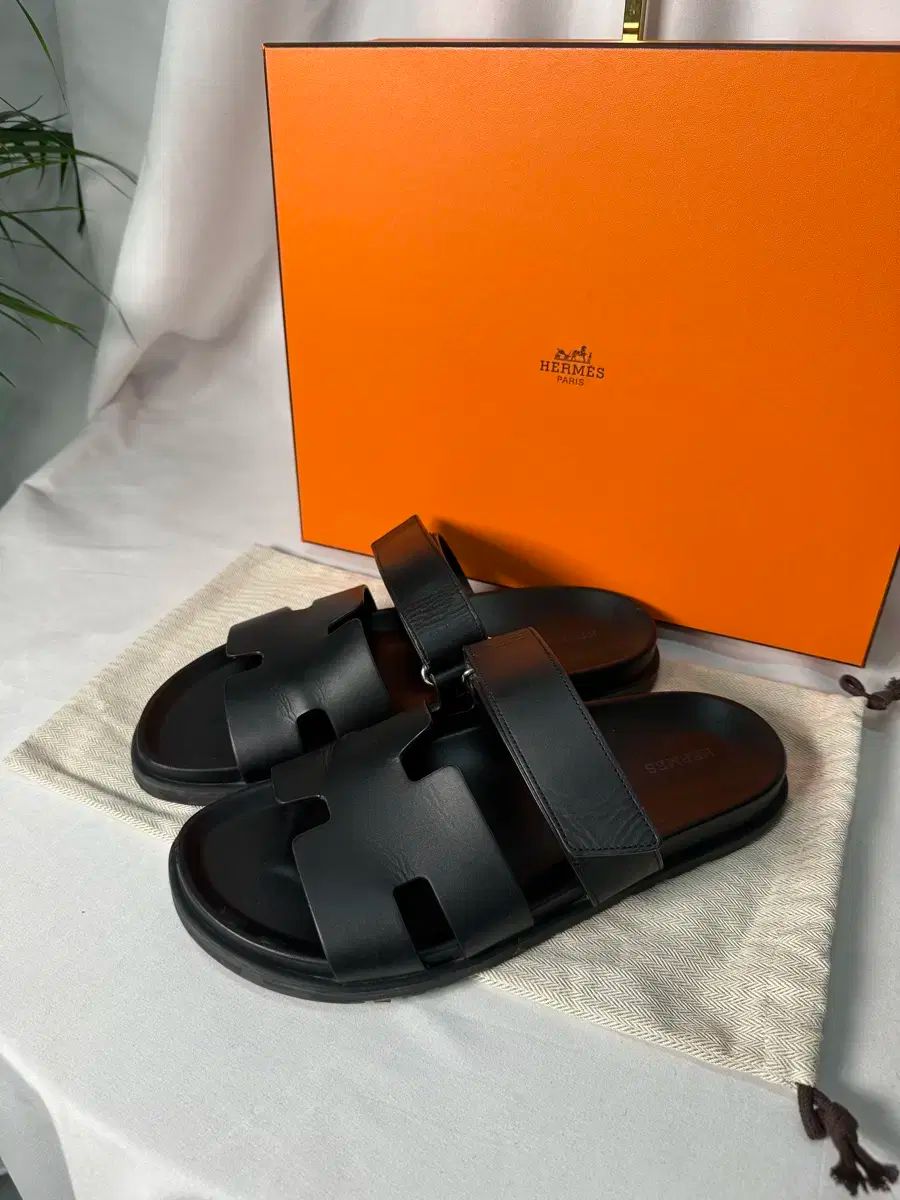 42 5 エルメス シプレ カーフスキン サンダル スリッパ