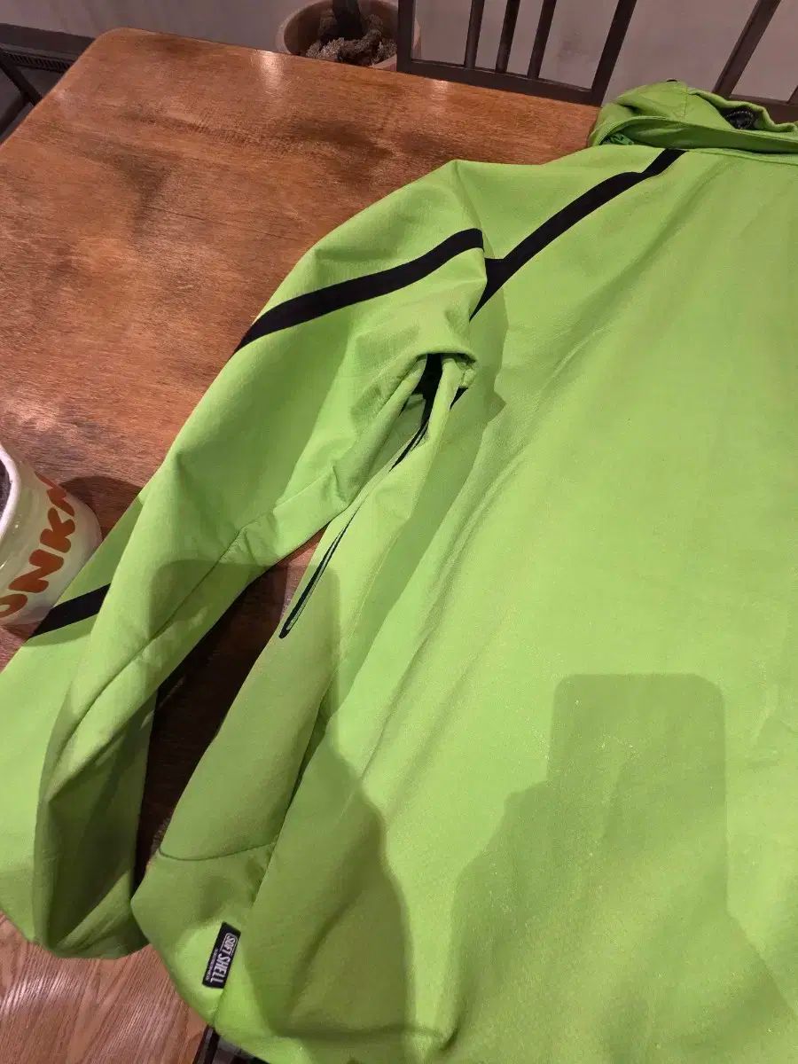 SALOMON ウィンドストッパー