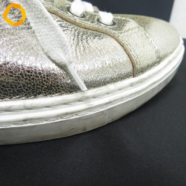 JIMMY CHOO ホワイト スニーカー 星型スタッズ付き オンライン