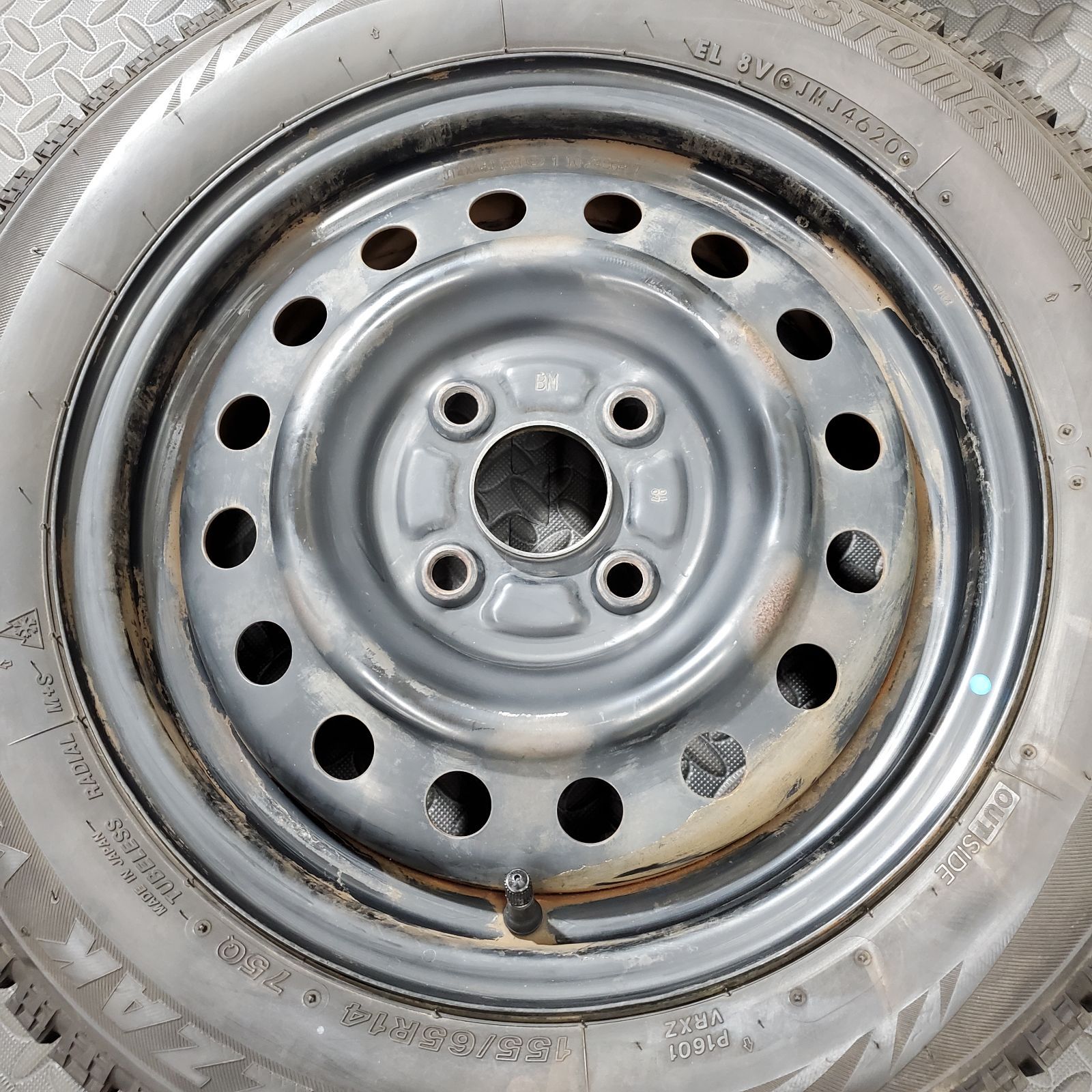 スペーシア スタッドレスタイヤ