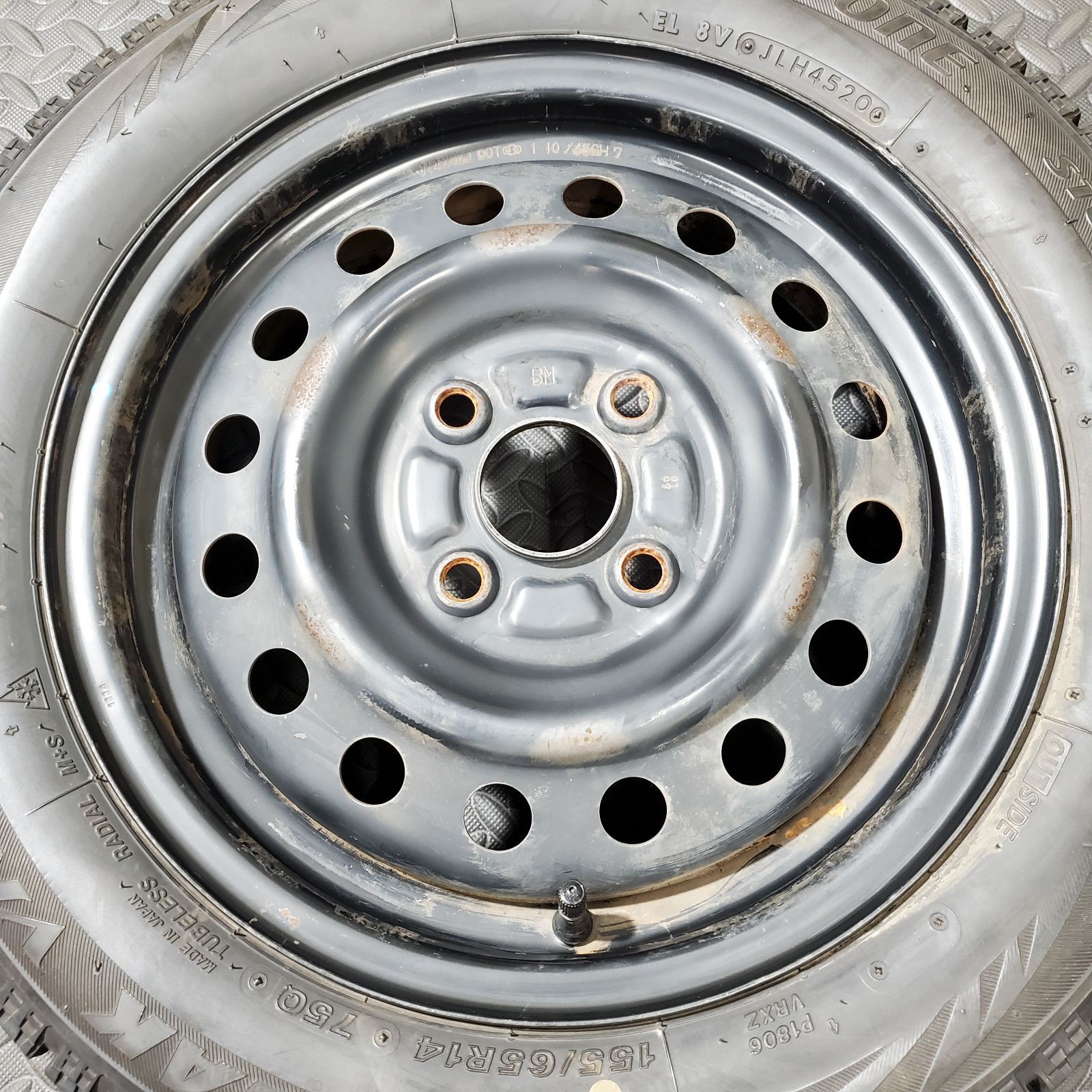 20年製 155 65 R 14 ブリヂストン ブリザックVRX スズキ アルト ワゴンR スペーシア スタッドレスタイヤ 1187