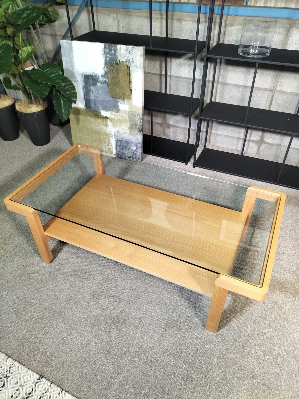 ガラス天板テーブル 木製フレーム ナチュラル モデルルーム 455