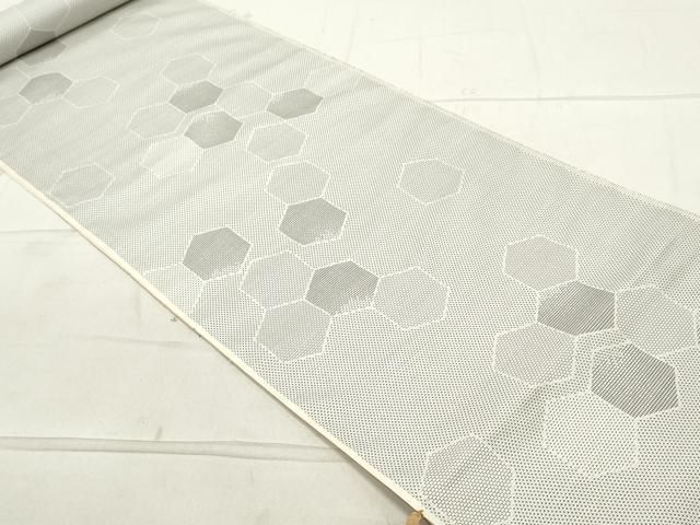 wako出品 平和屋着物▽本場大島紬 反物 着尺 亀甲文 逸品 未使用 DAAX6940zy