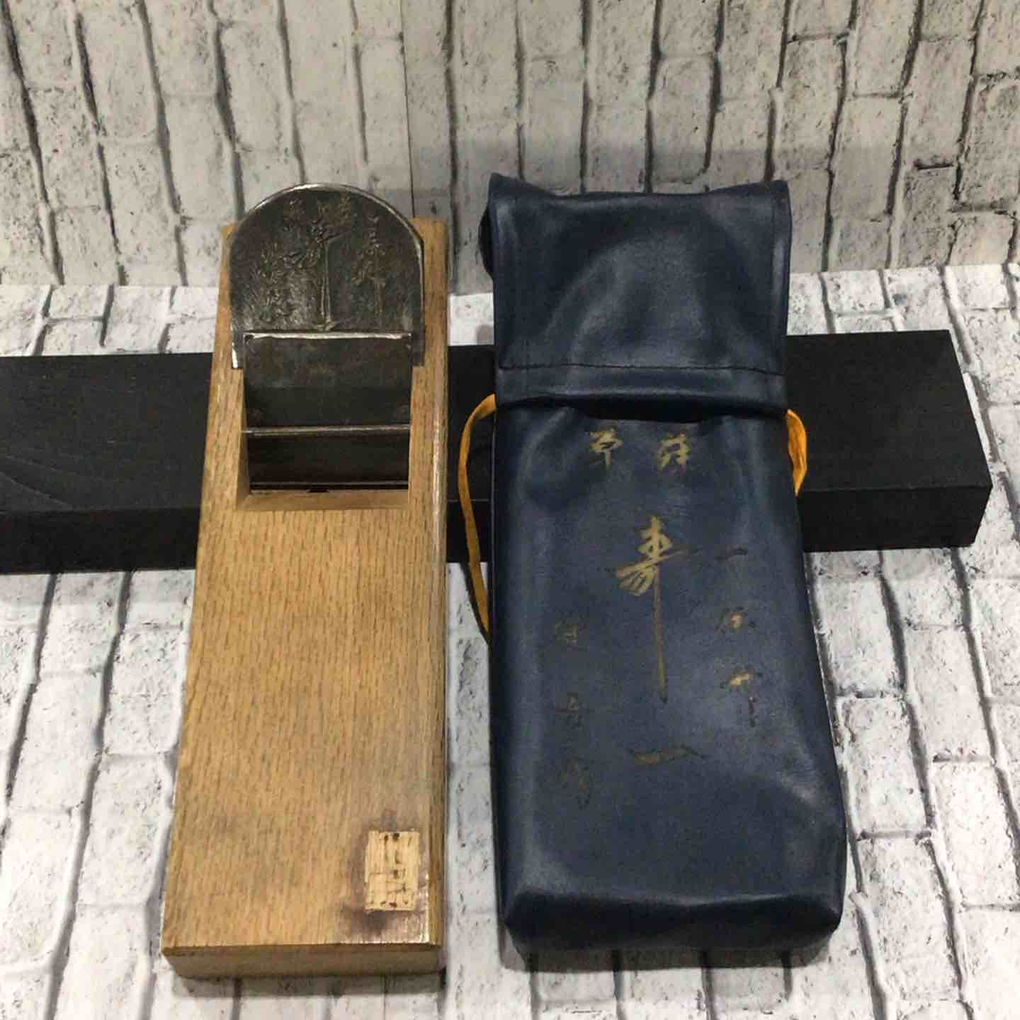 品 碓氷健吾 寿一 寸八鉋 鉋身幅約71mm 削り跡有り 収納袋付き 川口店