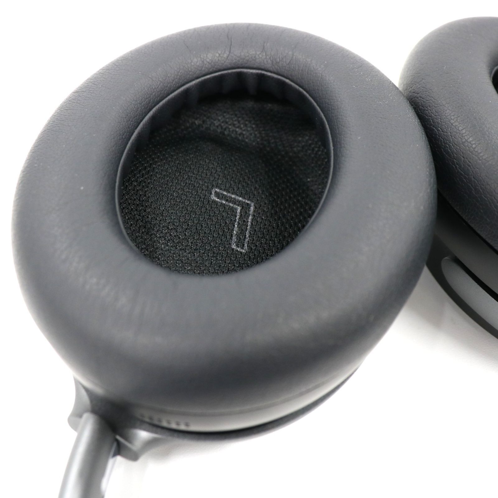 ワイヤレスヘッドホン