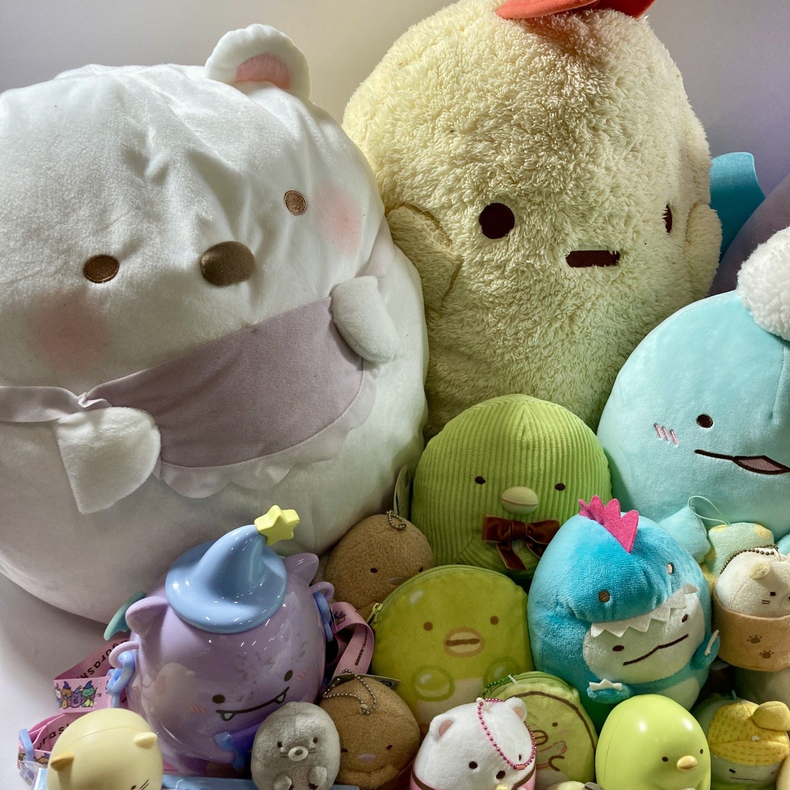 すみっコぐらし グッズ まとめ商品 ぬいぐるみ 時計 ポーチ てのりぬいぐるみ 雑貨 キーホルダー マスコット 等 すみっこ 5 3 kg