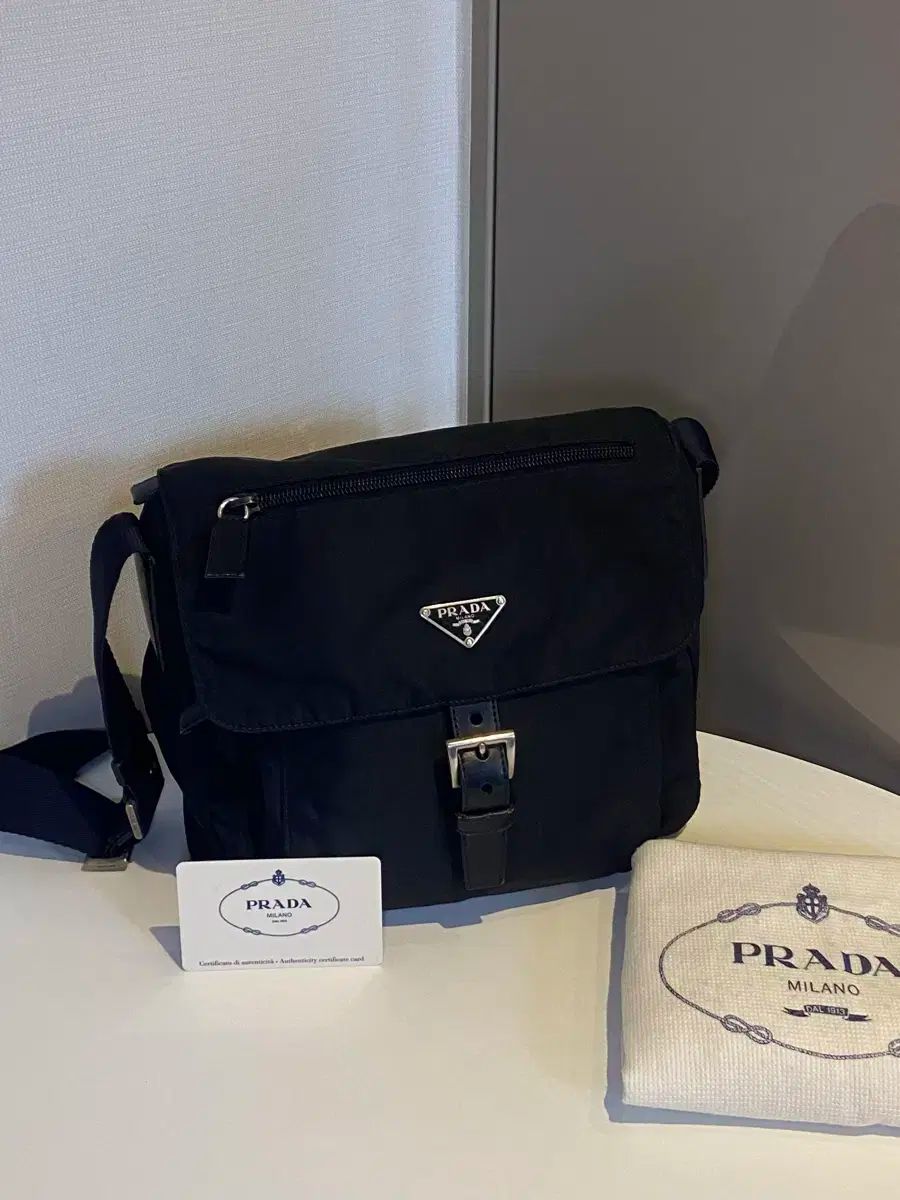 PRADA プラダ ナイロン ONEバックル クロスバック