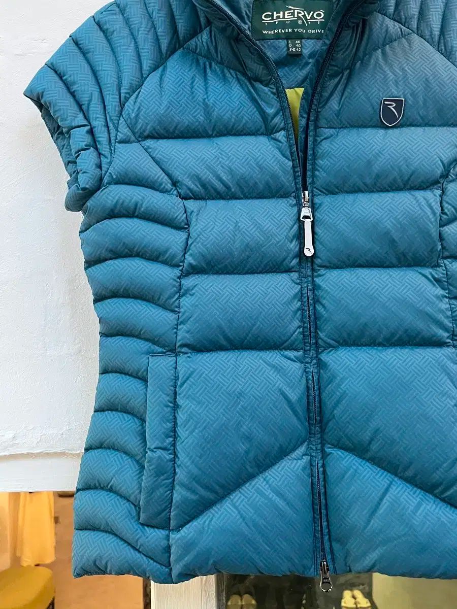  Chervo レディース ダックダウン ゴルフ ダウン ベスト ジャケット 46 ベスト ジレ ベスト ジレ ビスチェ