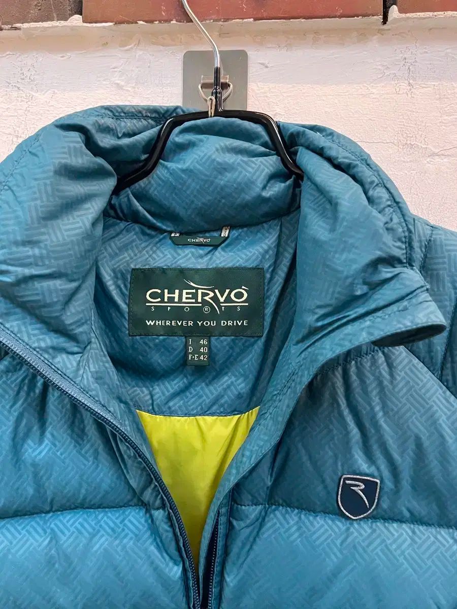 Chervo レディース ダックダウン ゴルフ ダウン ベスト ジャケット 46