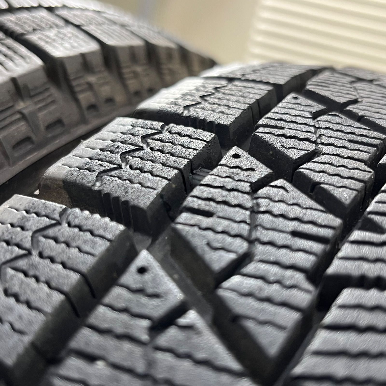 19年製 155 65 R 14 ブリヂストン ブリザックVRX ダイハツ タント ムーヴ ミラ コンテ スタッドレスタイヤ 1188 Y 走行距離長い アンビエントライト