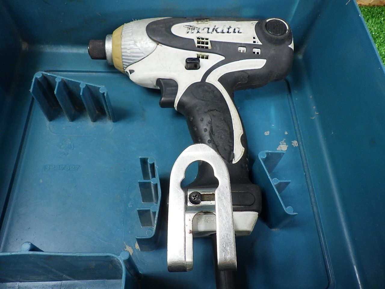 DIYにもおすすめ マキタ インパクトドライバー 6955SPKW コード式 品