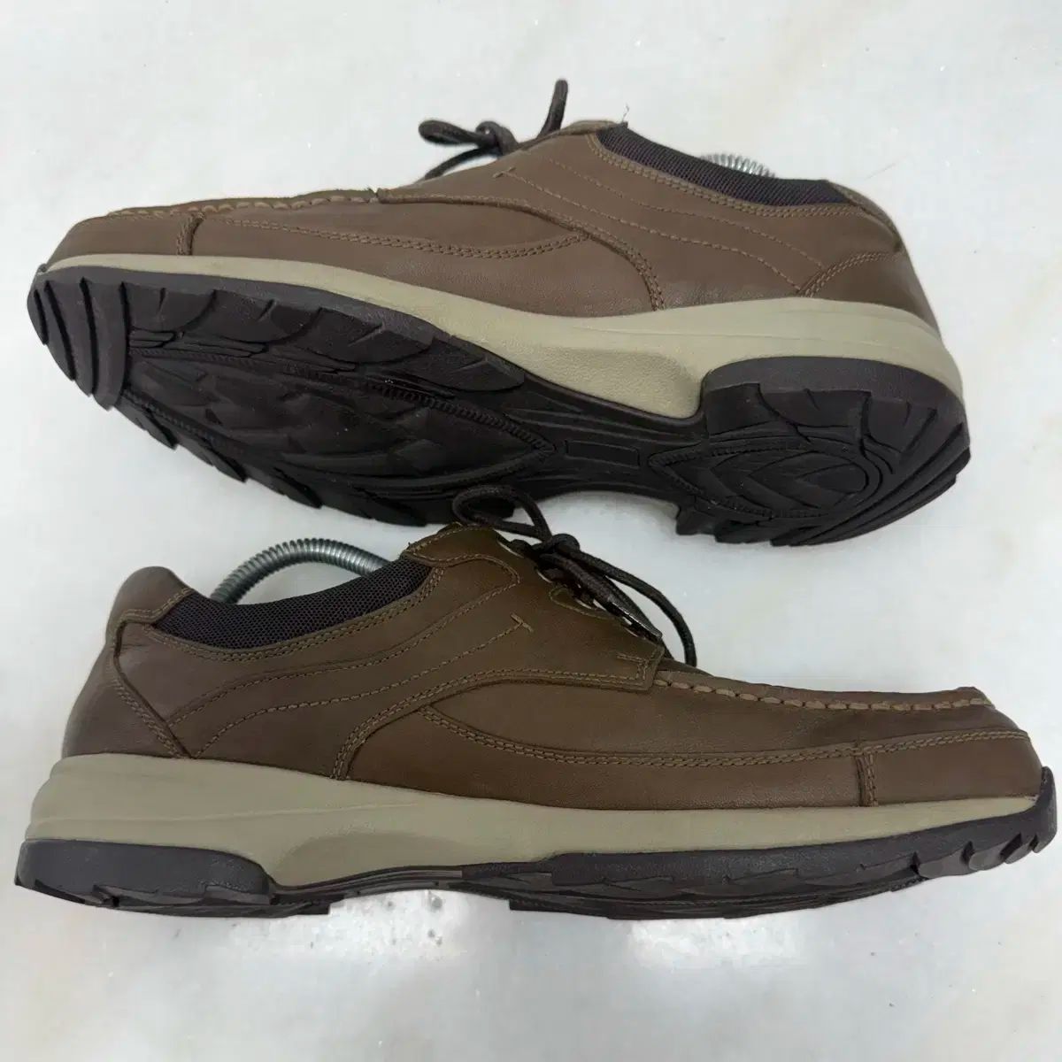 クムガンジェファ ランドローバー