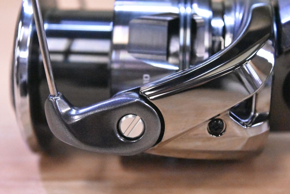 シマノ 24 ツインパワー 4000XG SHIMANO TWINPOWER スピニングリール サーフ シーバス フラットフィッシュ