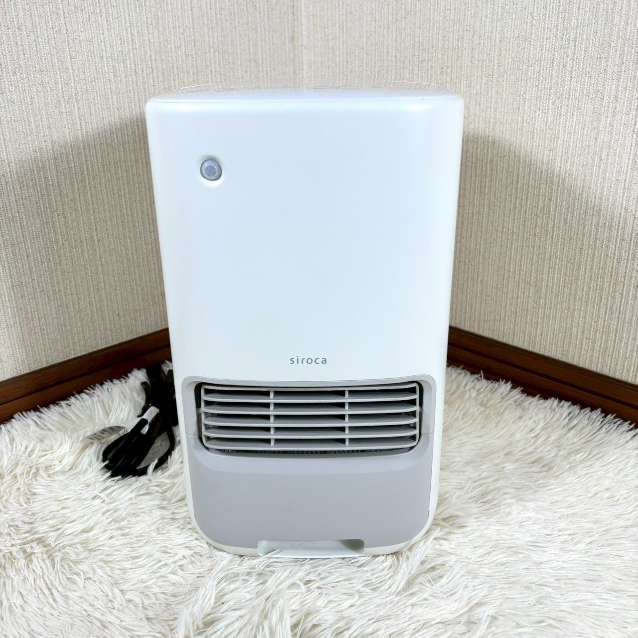 美品】 加湿機能付き セラミックファンヒーター SH-3D171 アウトレット