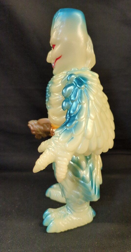 M1号 M1号ソフト怪獣シリーズ ダイモン 蓄光成型 - メルカリ