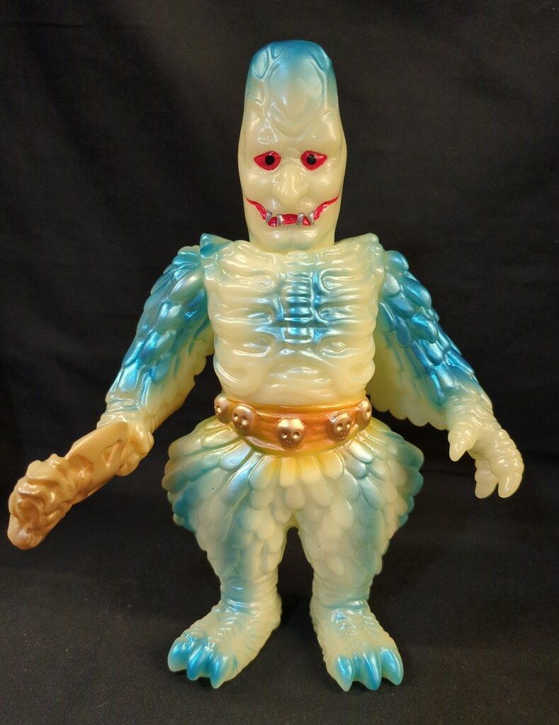 LDBOX記念発売M1号ソフト怪獣シリーズ ダイモン 蓄光成型 M1号 M1号ソフト怪獣シリーズ ダイモン 蓄光成型 - メルカリ