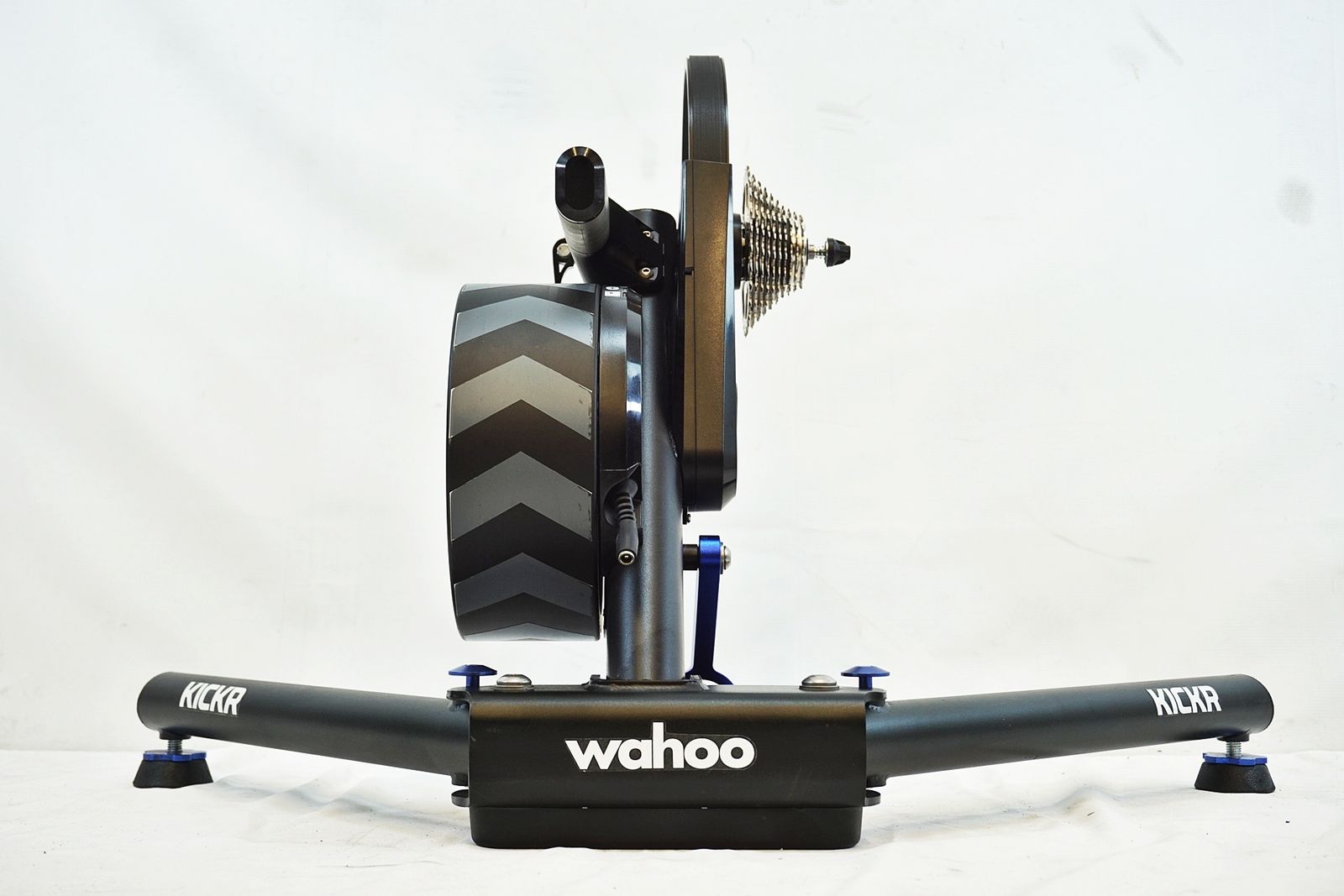 WAHOO 「ワフー」 KICKR V4 WF113 スマートトレーナー / バイチャリ