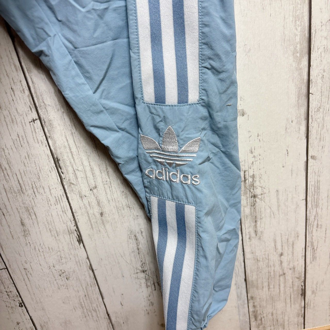 adidas アディダス トラックパンツ ライトブルー XS スリーストライプ 