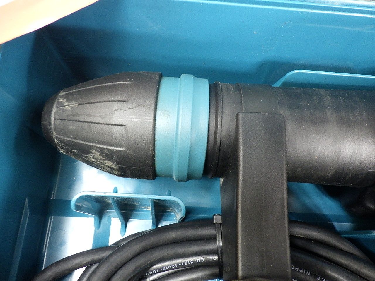 パワー調整 マキタ Makita 電動ハンマ SDSマックスシャンク HM0871C ビットおまけ 品