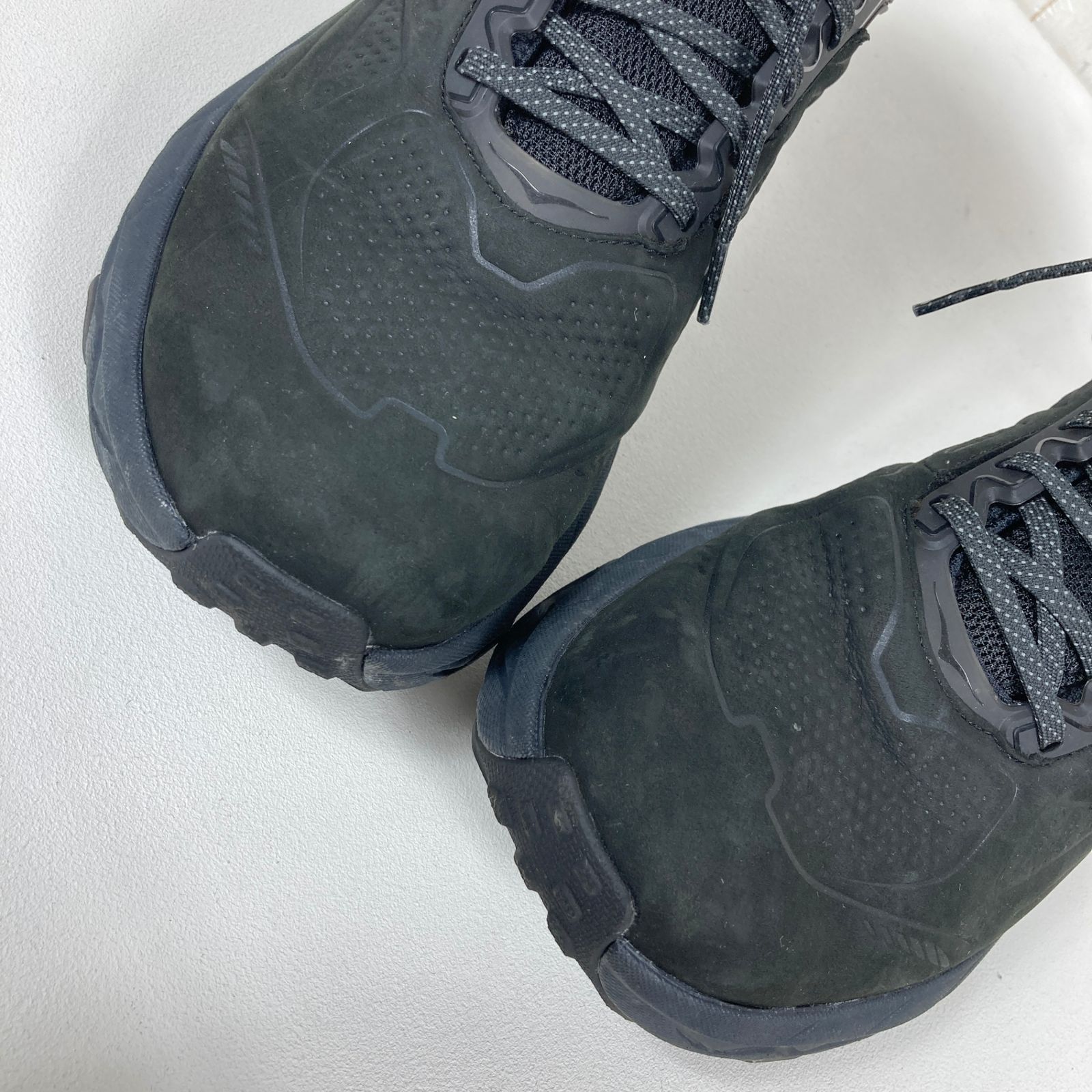 ブラック系 Hoka