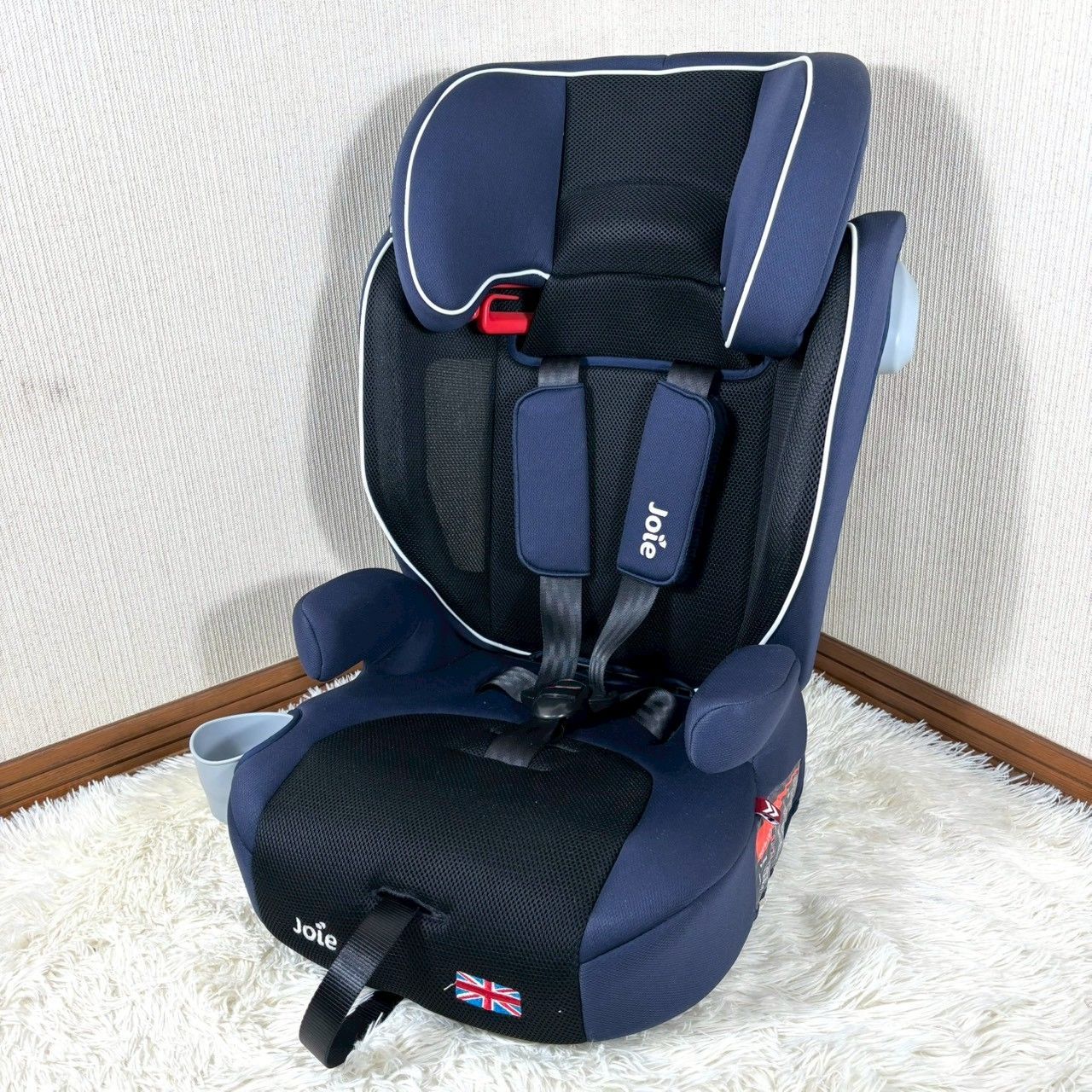 美品】 Joie エレベート ジュニアシート ドリンクホルダー付き